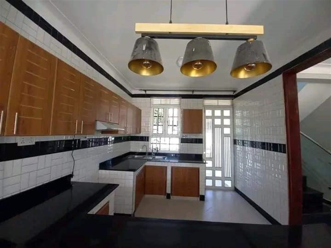 Villa for rent in Munyonyo Kampala