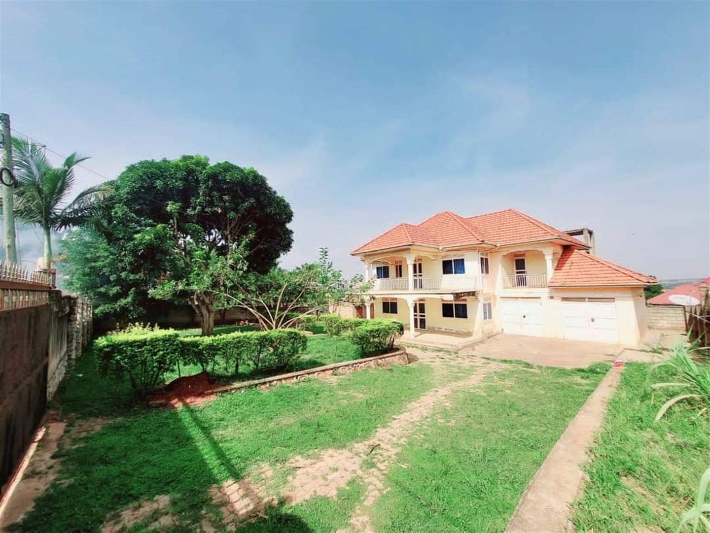 Storeyed house for sale in Kira Wakiso