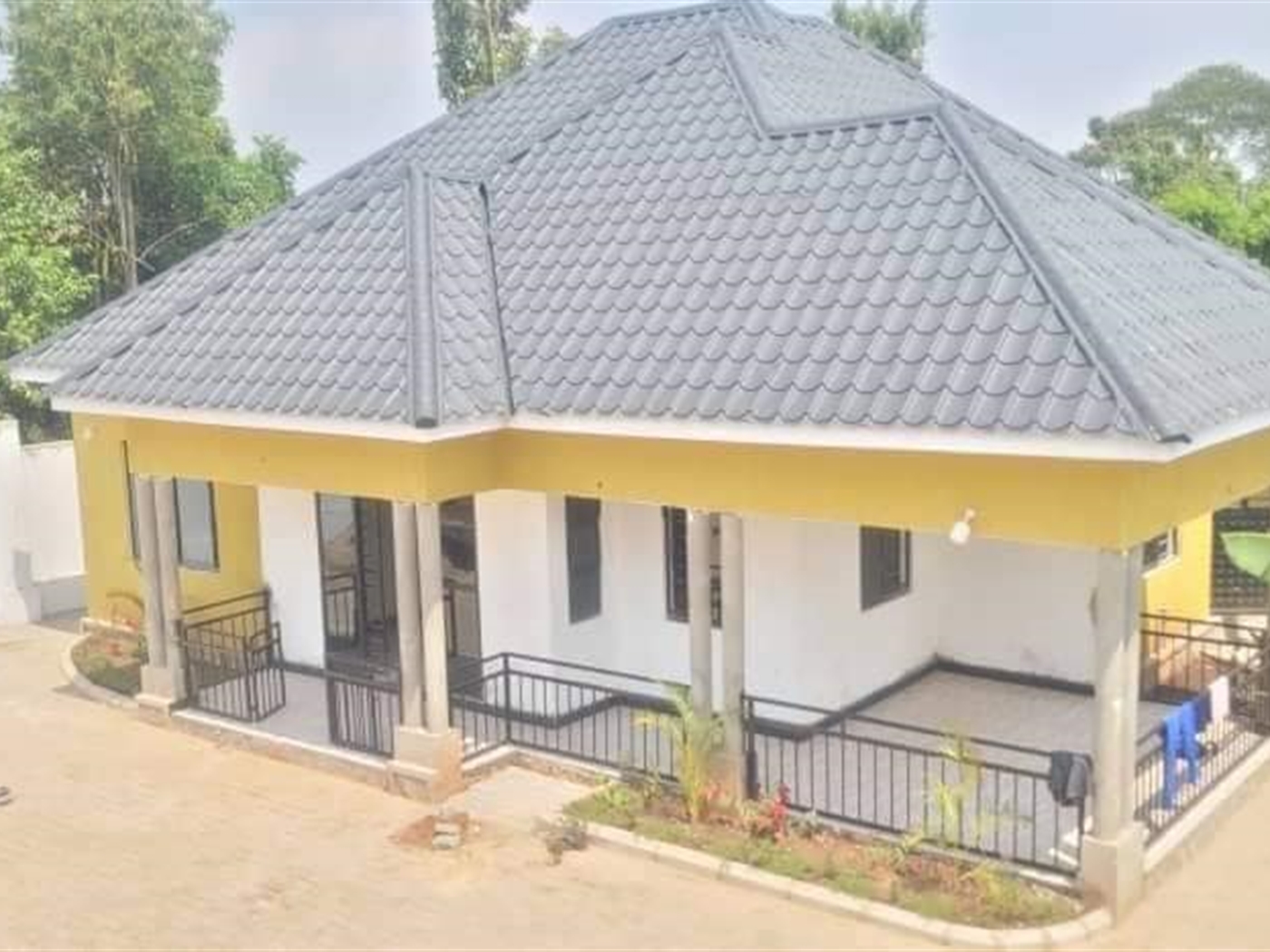 Bungalow for sale in Kitukutwe Wakiso