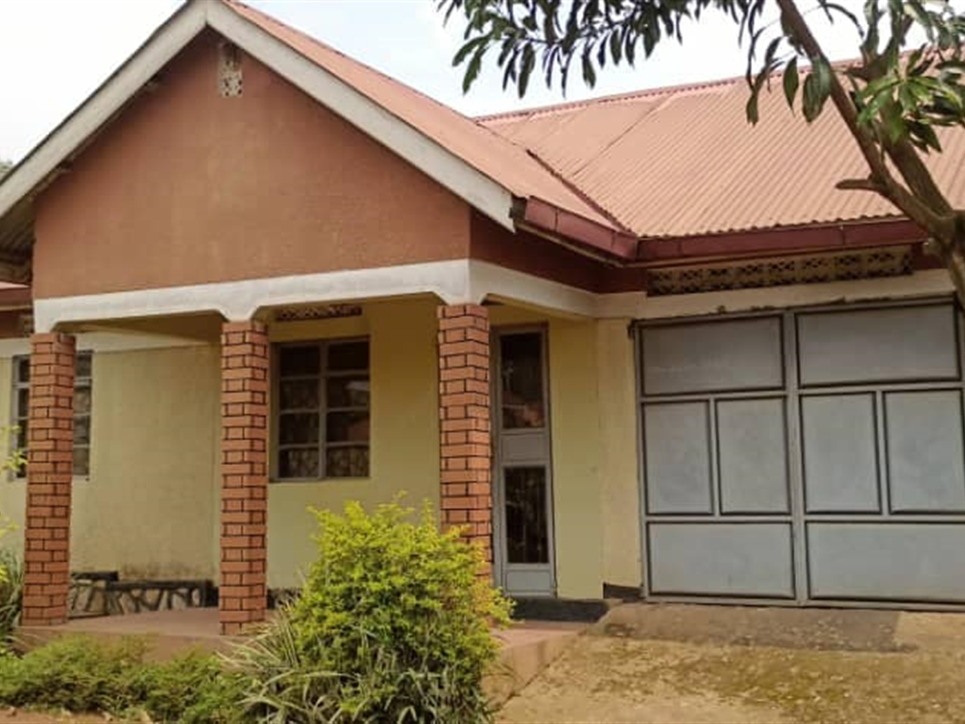 Bungalow for sale in Kyaliwajjala Wakiso