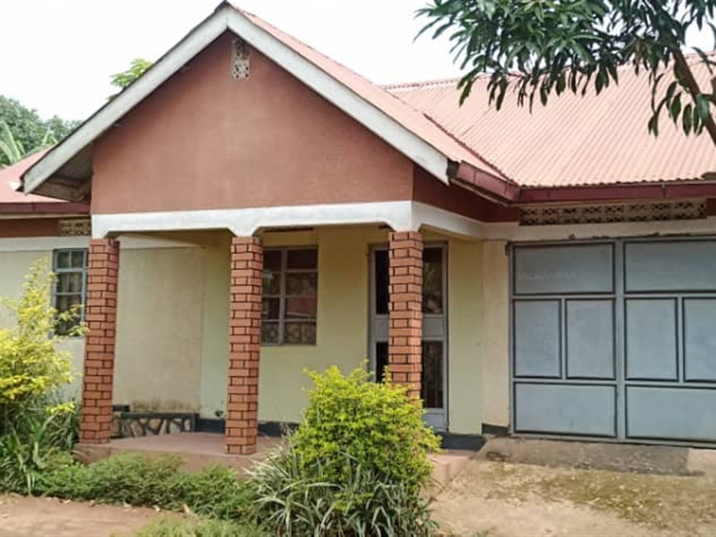 Bungalow for sale in Kyaliwajjala Wakiso