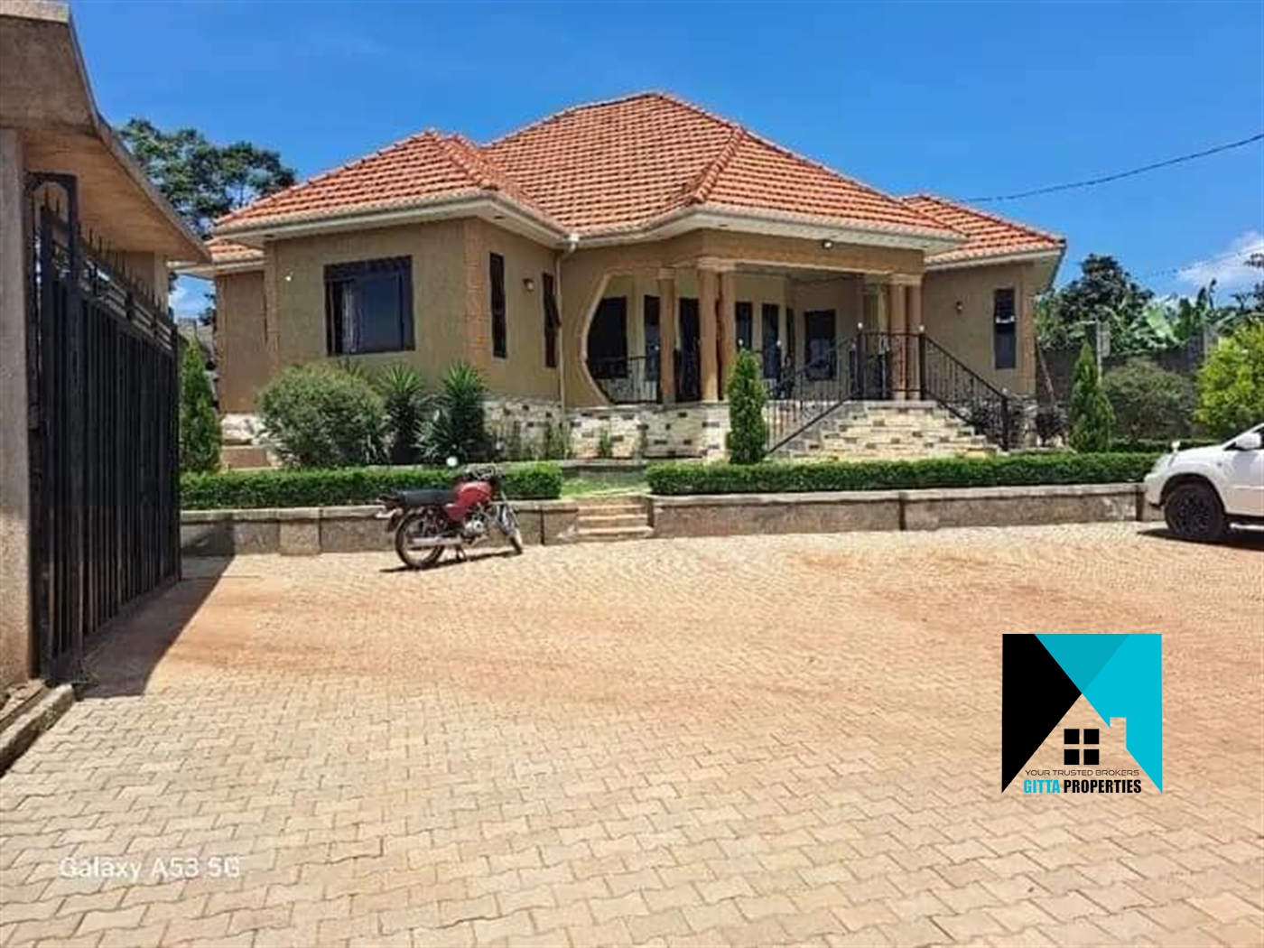 Bungalow for sale in Kitukutwe Wakiso