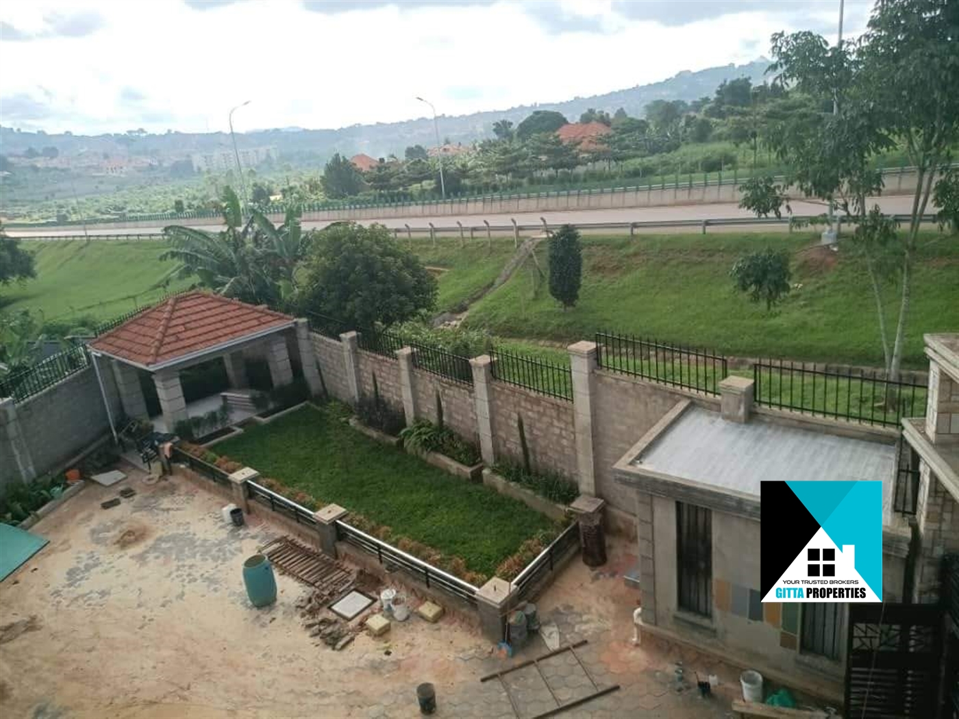 Storeyed house for sale in Kitende Wakiso