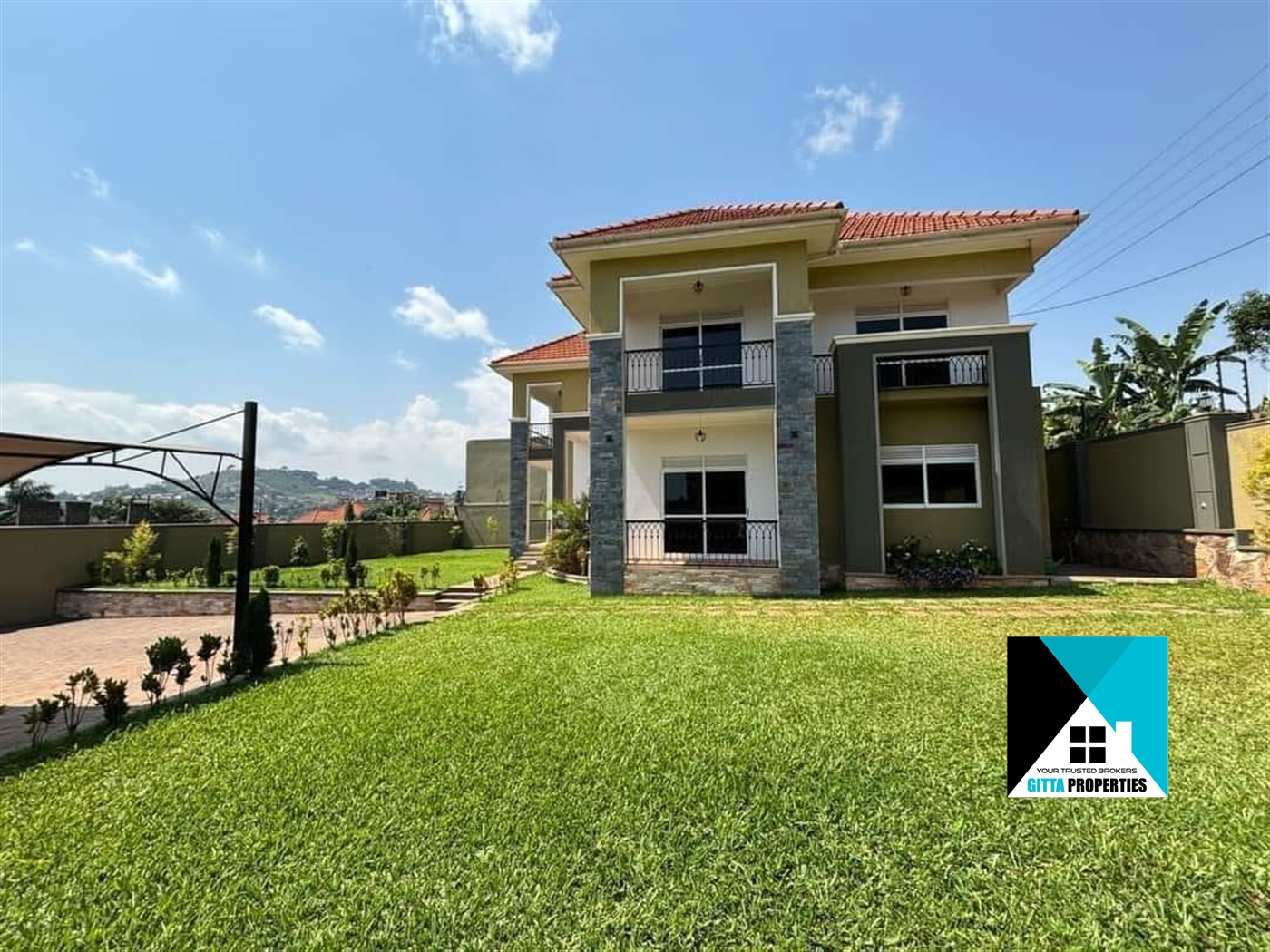 Storeyed house for sale in Kitende Wakiso