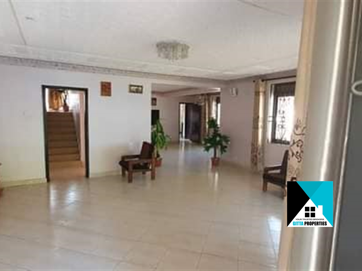 Storeyed house for sale in Kawuku Wakiso