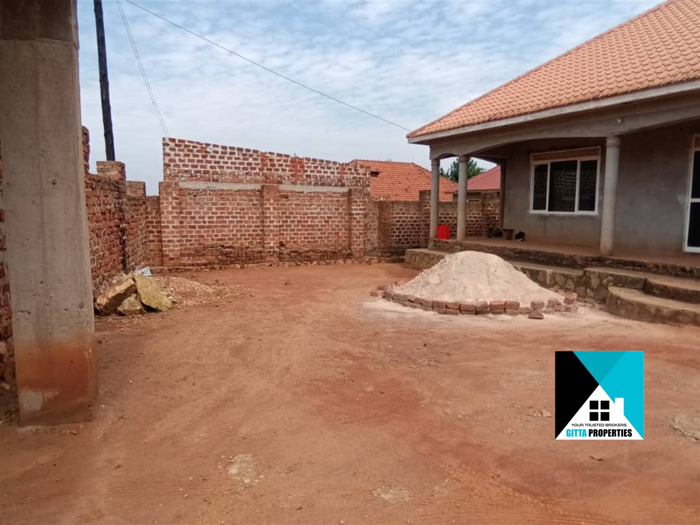 Shell House for sale in Kitende Wakiso