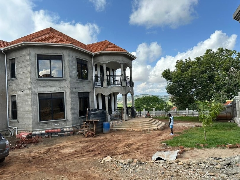 Mansion for sale in Bweya Wakiso