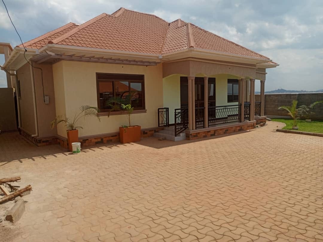 Bungalow for sale in Kabulengwa Wakiso