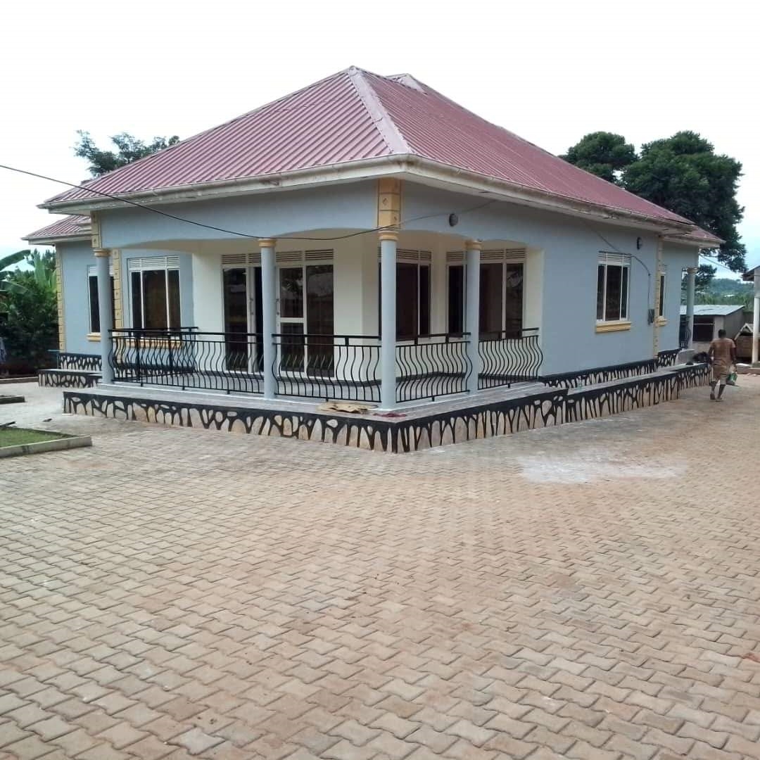 Bungalow for sale in Ziloobwe Luweero