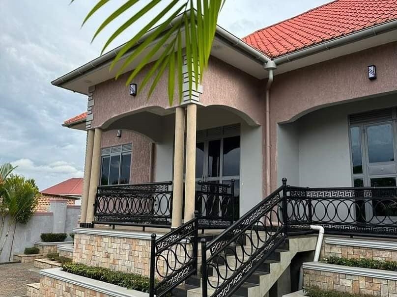 Bungalow for sale in Kiwenda Wakiso