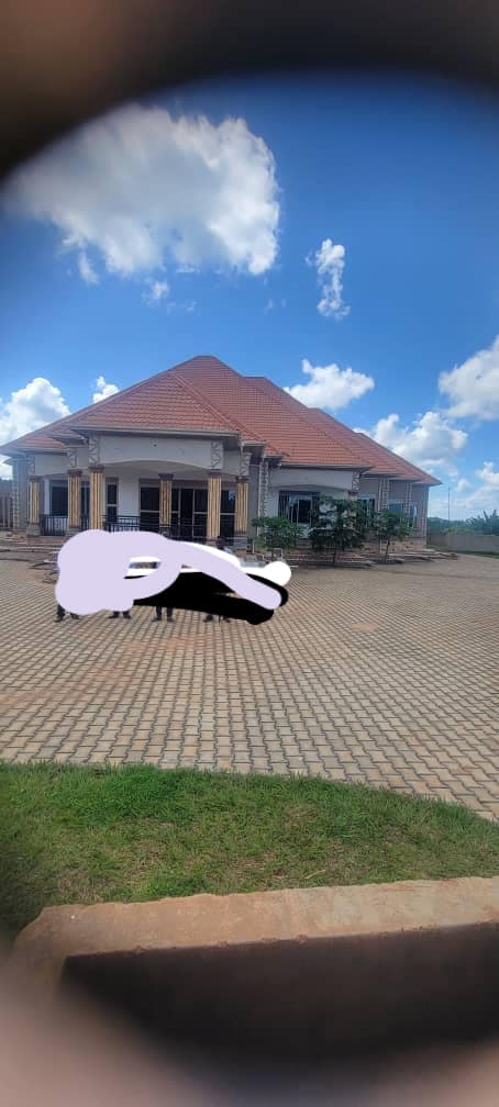 Bungalow for sale in Katende Mpigi