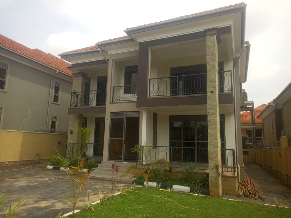 Storeyed house for sale in Kira Wakiso