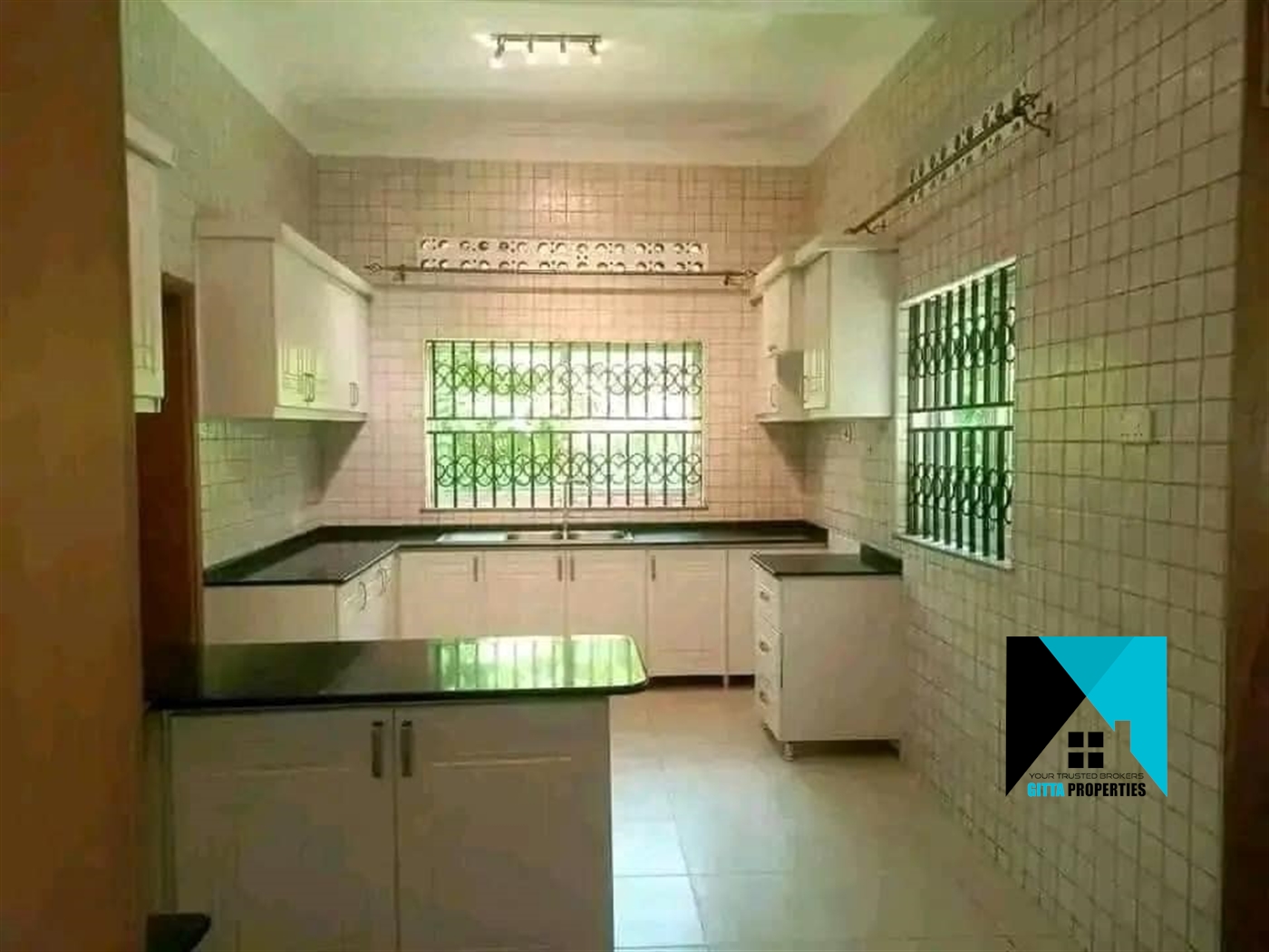 Bungalow for rent in Luzira Kampala