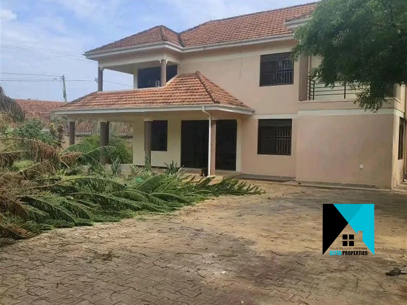 Bungalow for sale in Bugoloobi Kampala