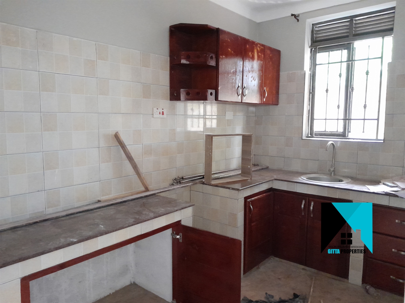 Semi Detached for rent in Bweyogerere Wakiso