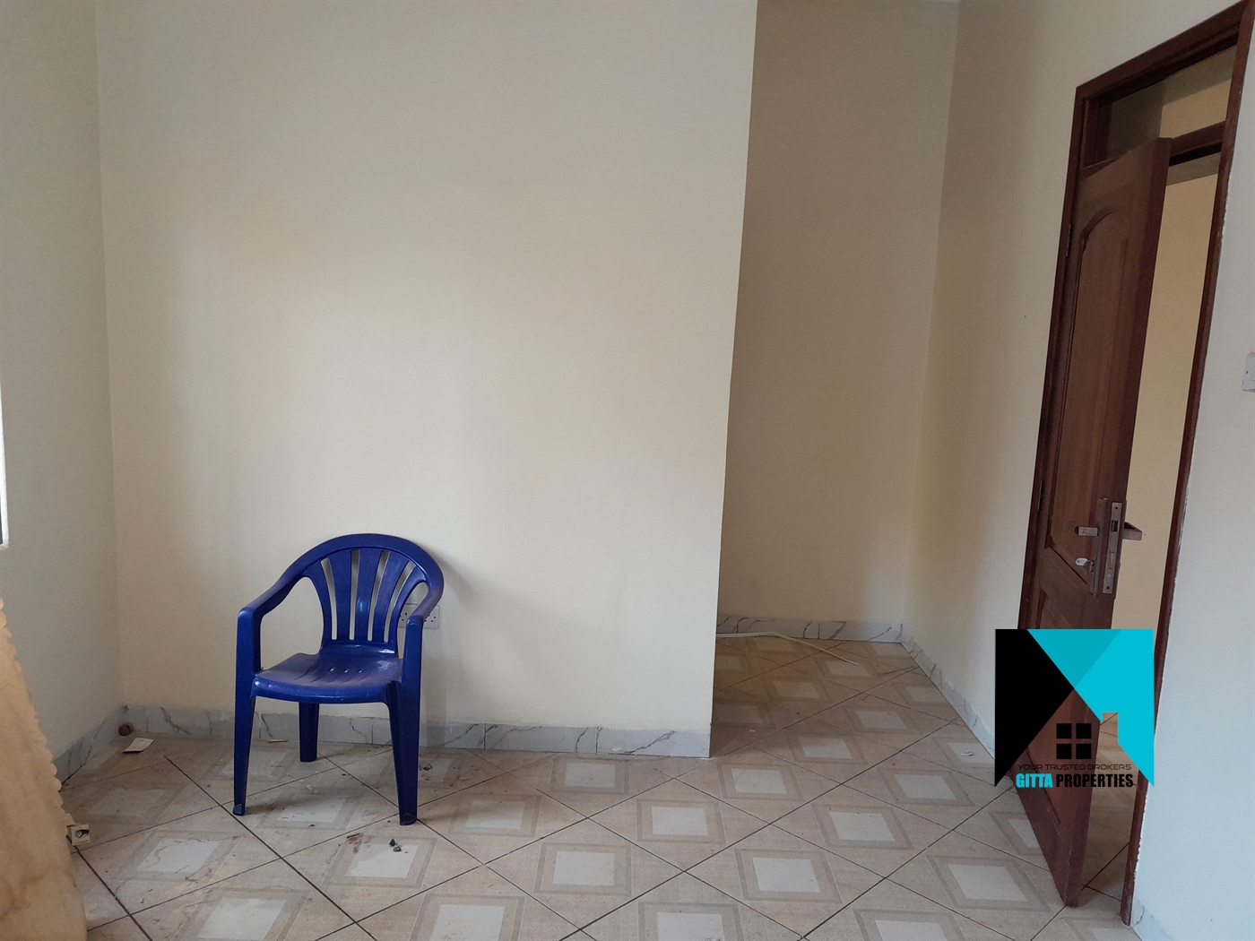 Duplex for rent in Bweyogerere Wakiso