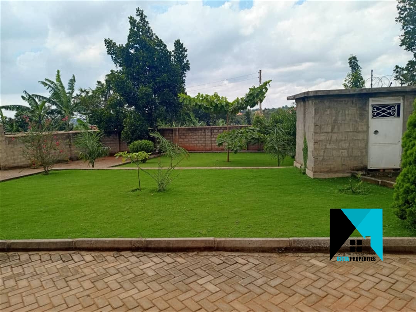 Bungalow for sale in Katabi Wakiso