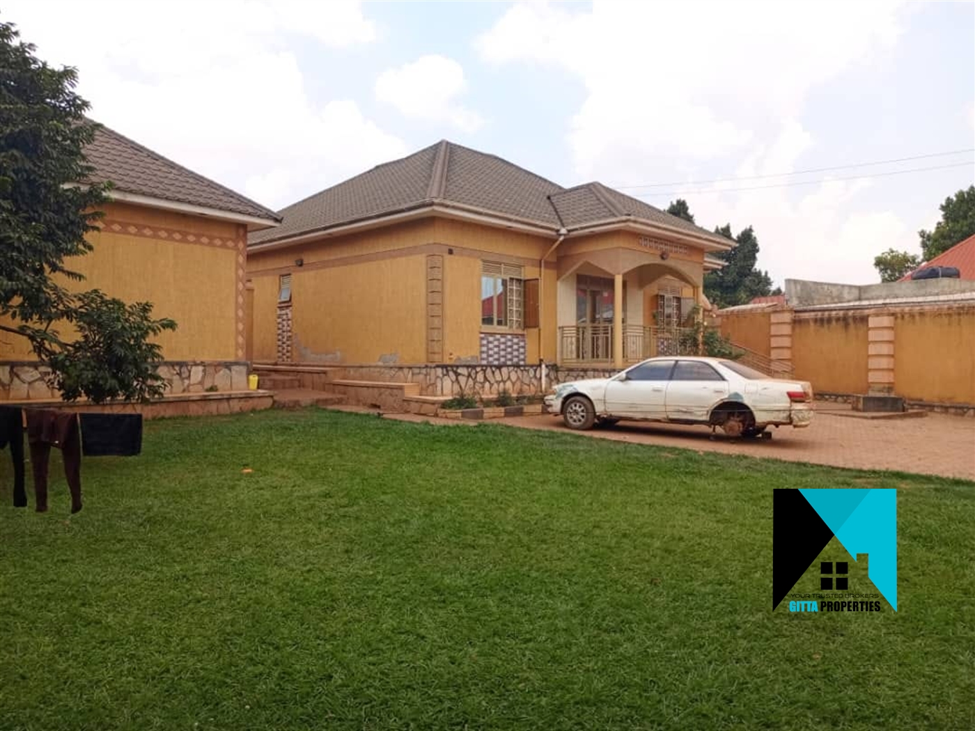 Bungalow for sale in Katabi Wakiso