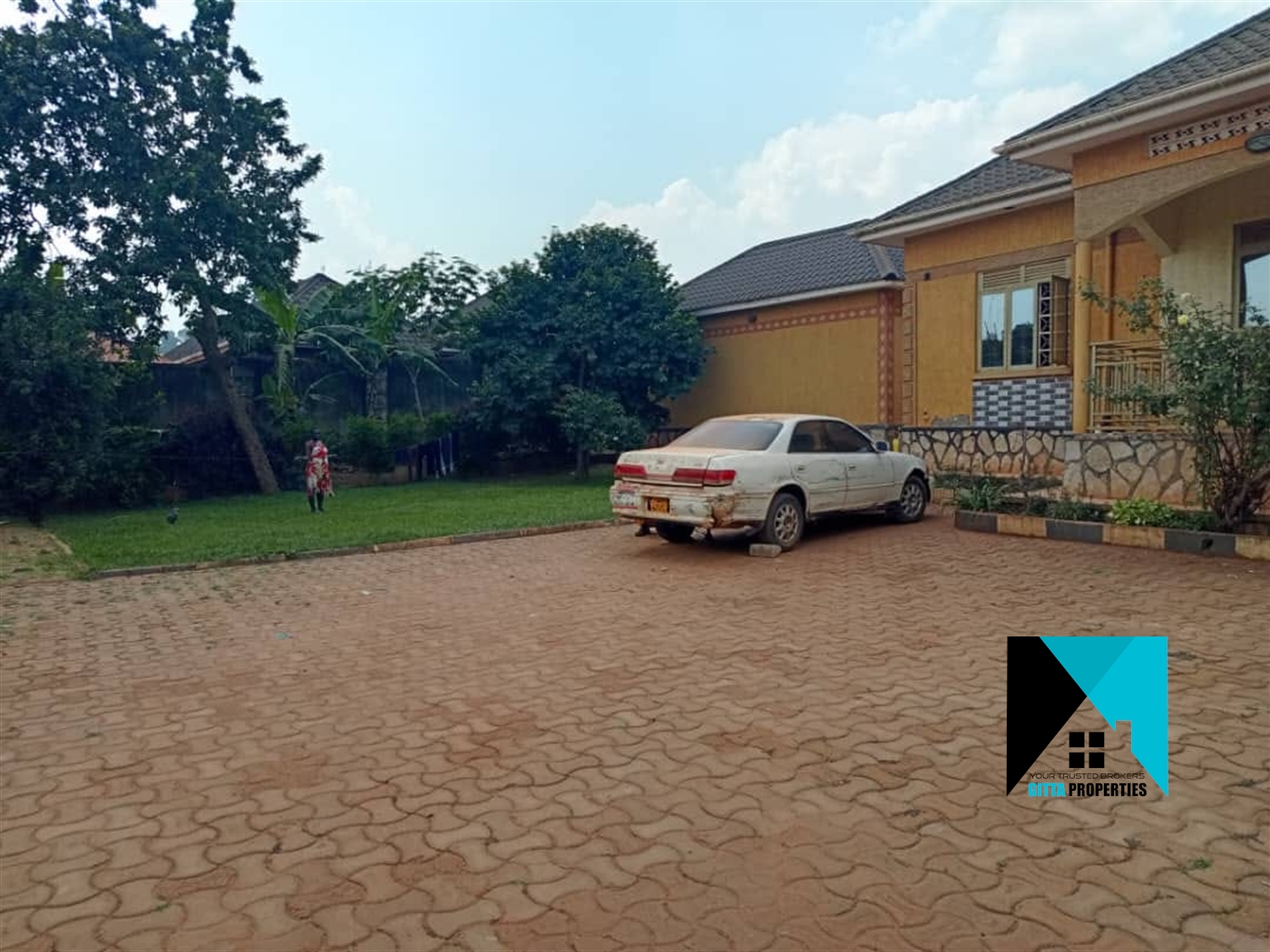 Bungalow for sale in Katabi Wakiso