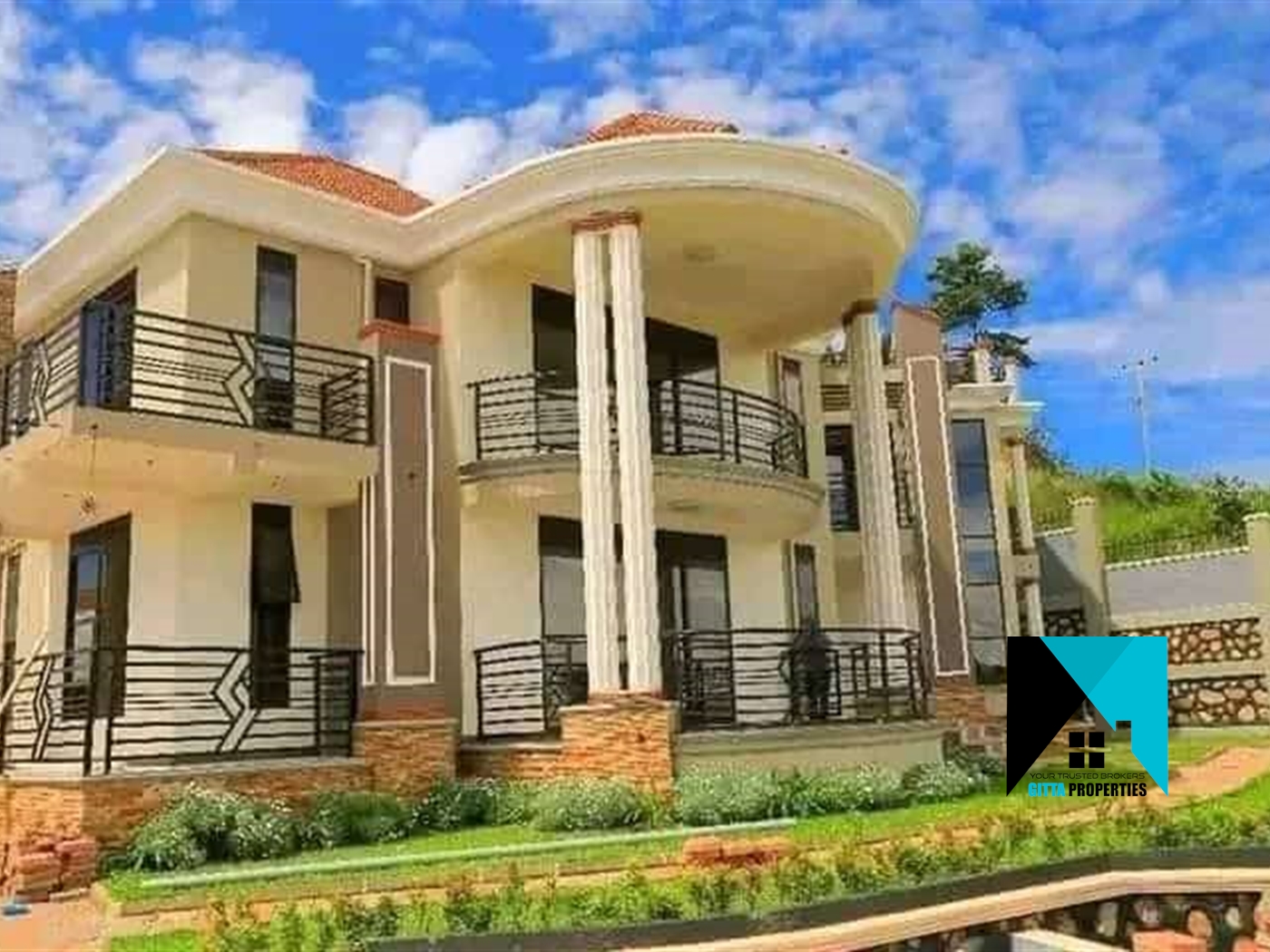 Storeyed house for sale in Bwebajja Wakiso