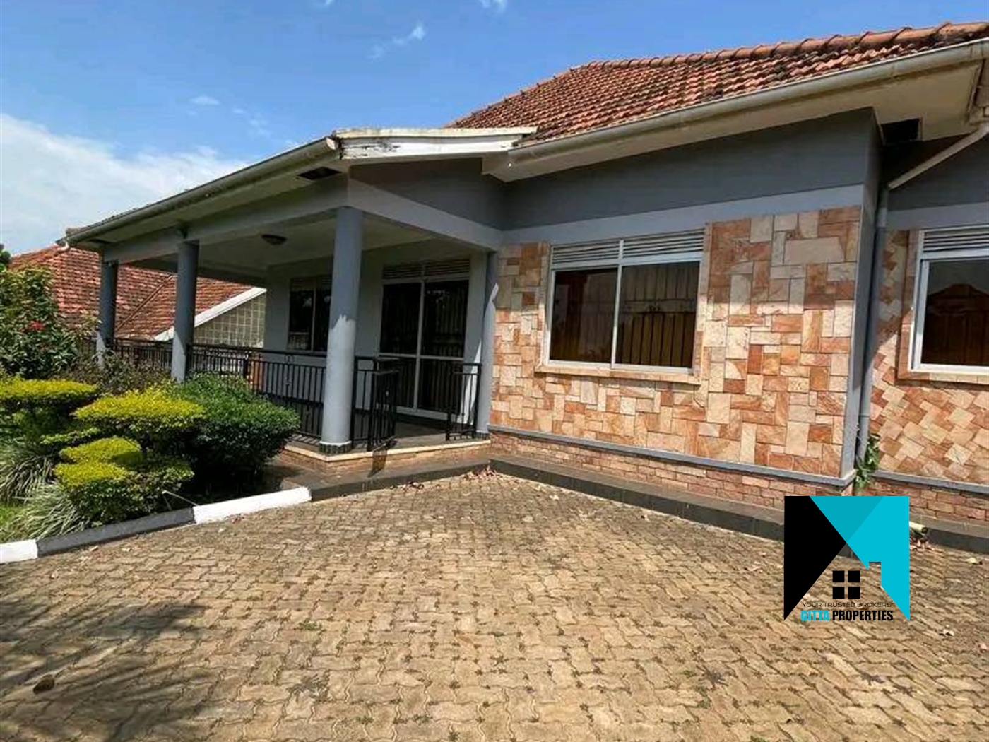 Bungalow for sale in Muyenga Kampala