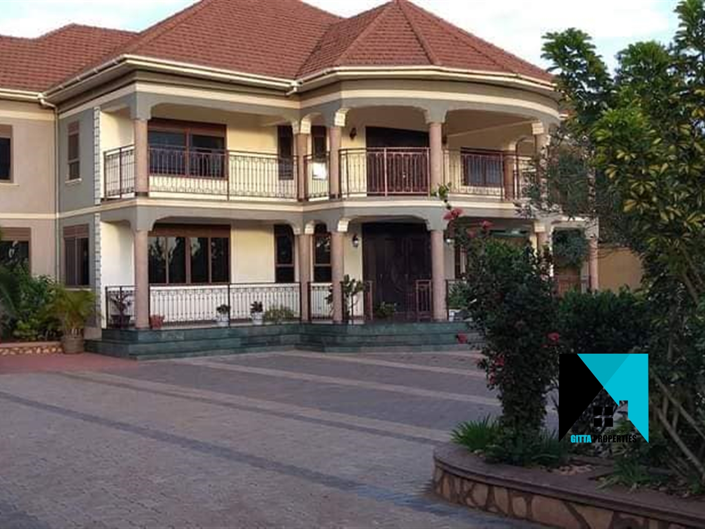 Storeyed house for sale in Bulindo Wakiso