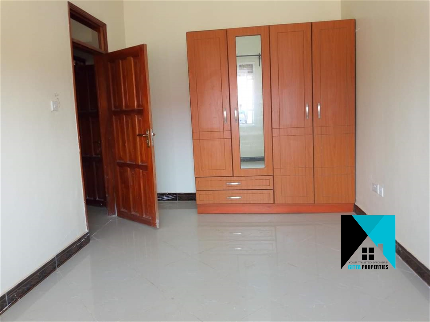 Semi Detached for rent in Bweyogerere Wakiso