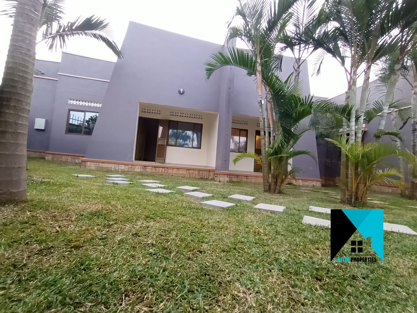 Semi Detached for rent in Mpererwe Kampala