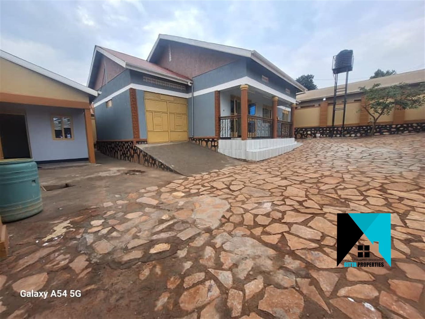 Bungalow for sale in Kakiri Wakiso