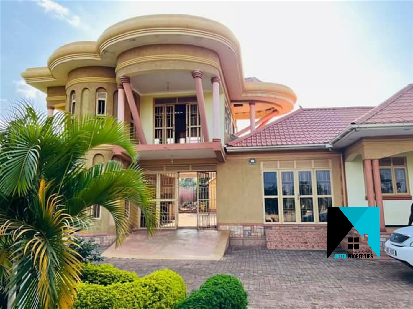 Storeyed house for sale in Kiwenda Wakiso