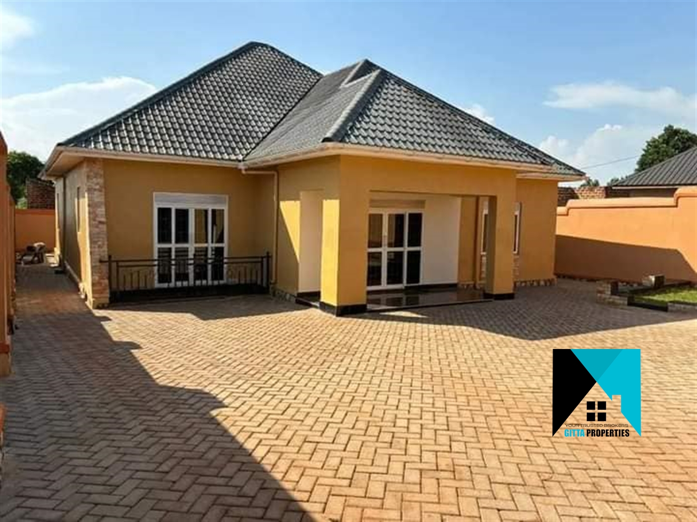 Bungalow for sale in Nakweelo Wakiso