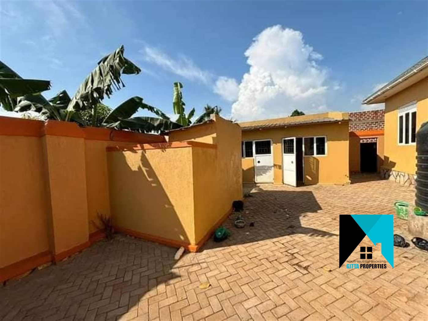 Bungalow for sale in Nakweelo Wakiso