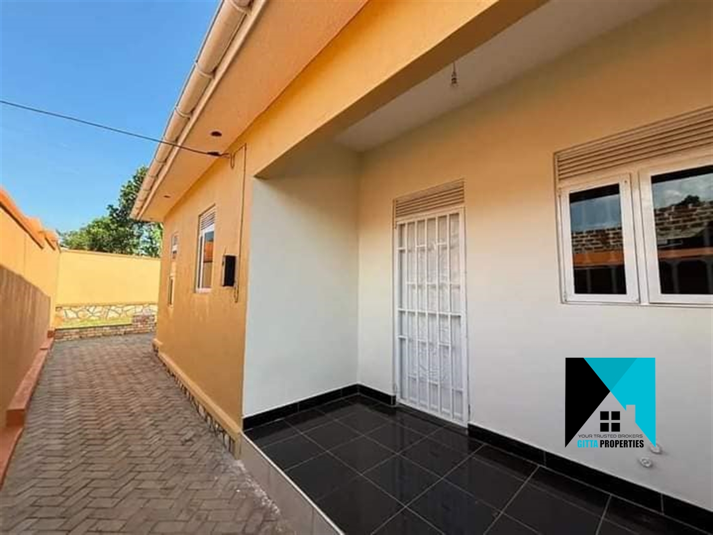 Bungalow for sale in Nakweelo Wakiso