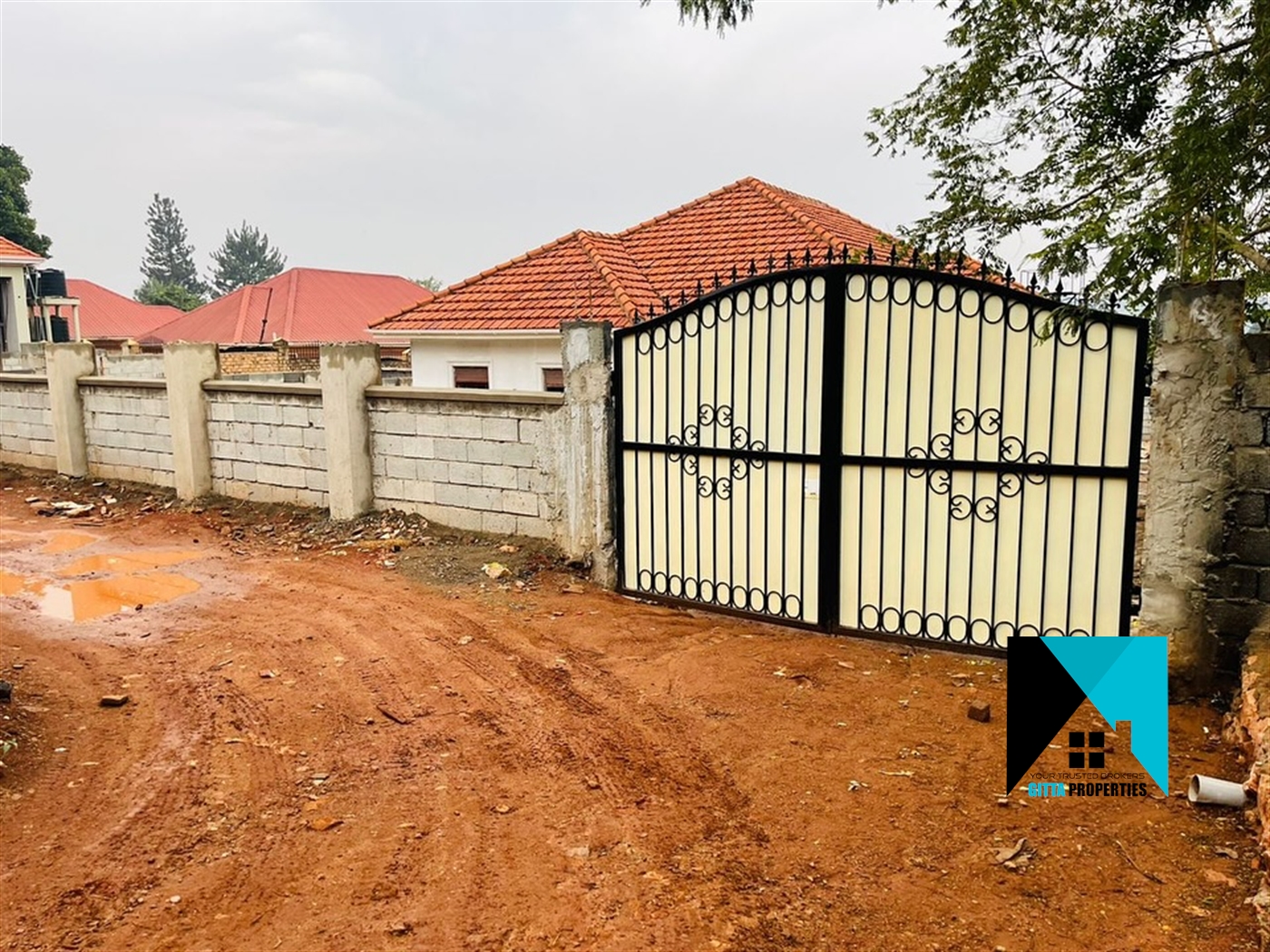 Bungalow for sale in Bwebajja Wakiso