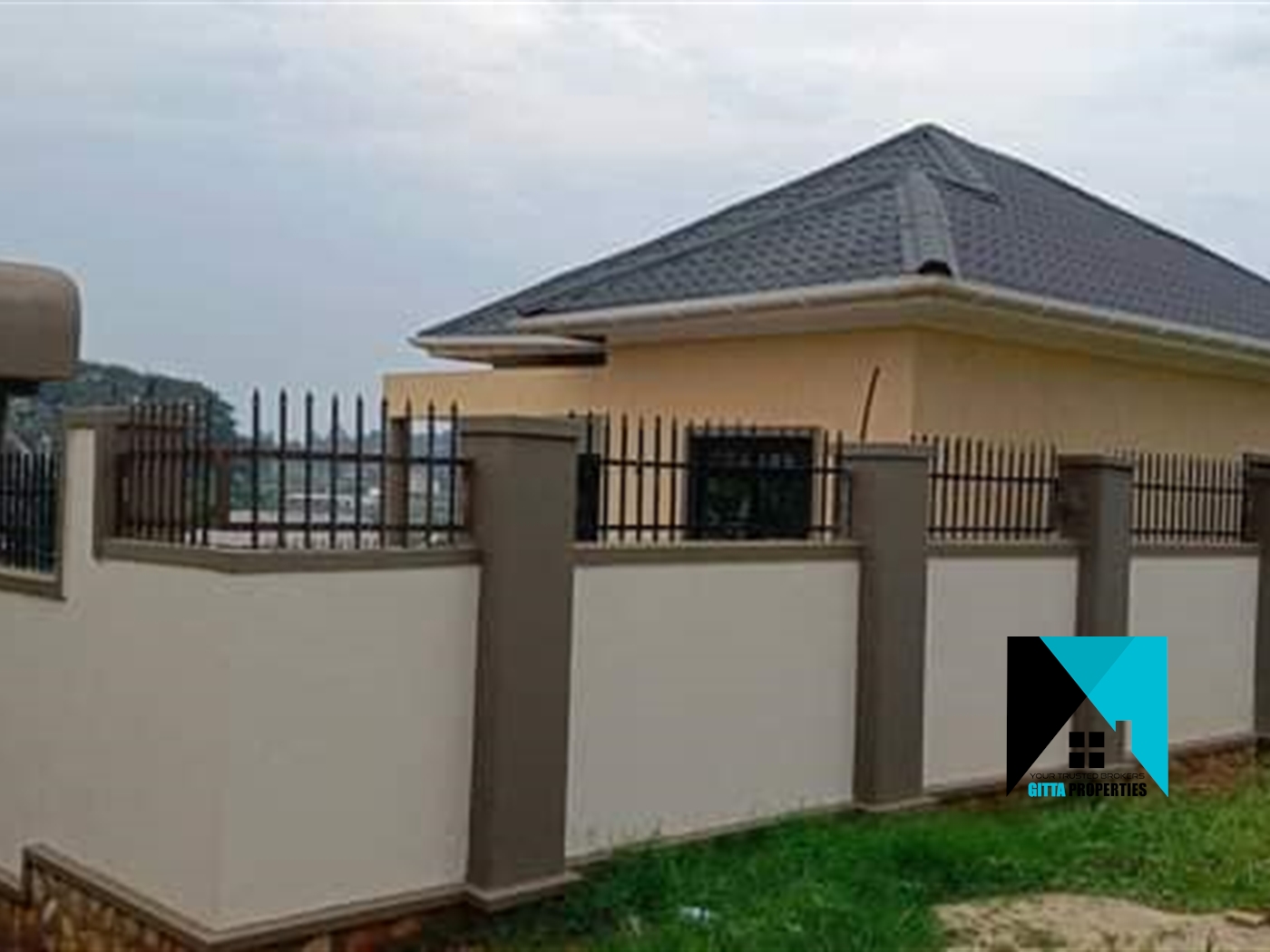 Bungalow for sale in Kakelenge Wakiso