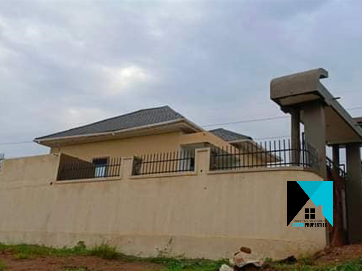 Bungalow for sale in Kakelenge Wakiso