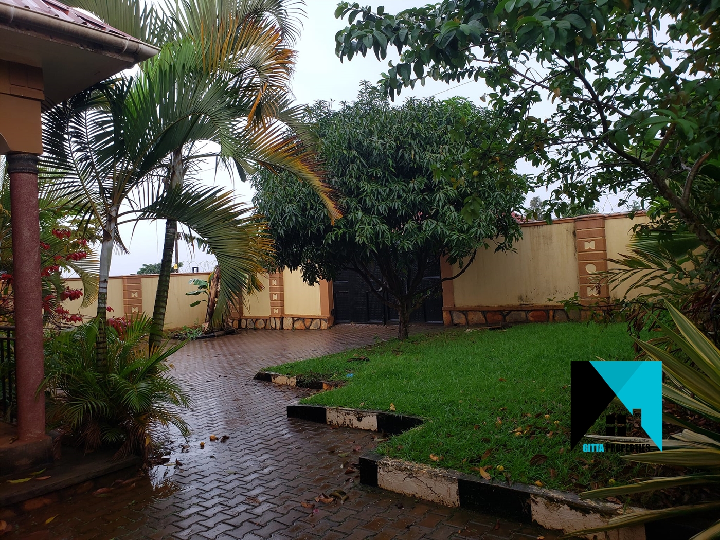 Bungalow for sale in Kitagobwa Wakiso