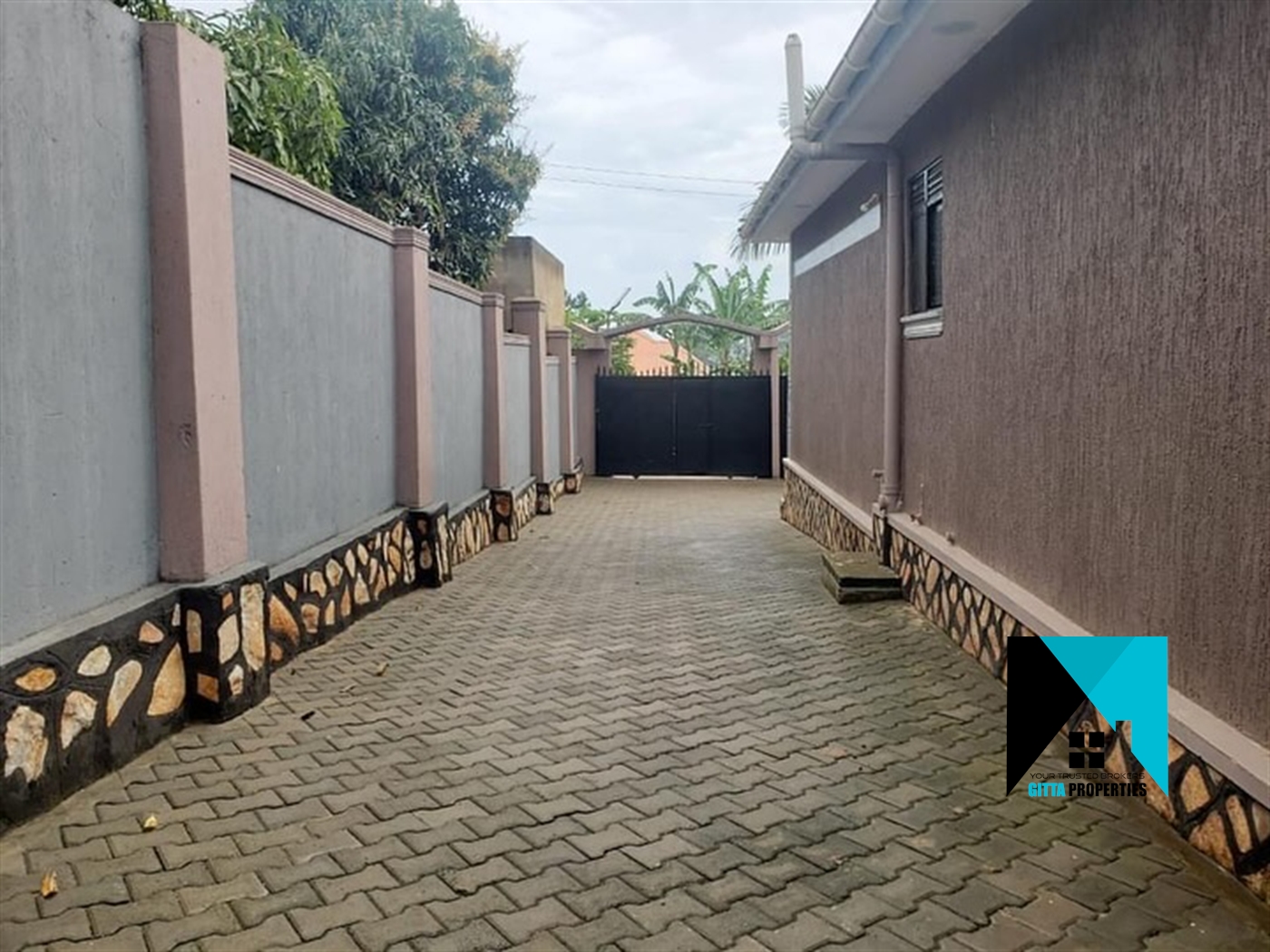 Bungalow for sale in Ssanga Wakiso