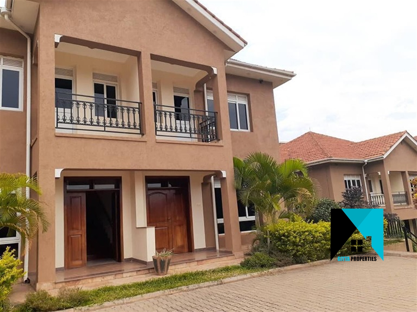 Storeyed house for sale in Muyenga Kampala