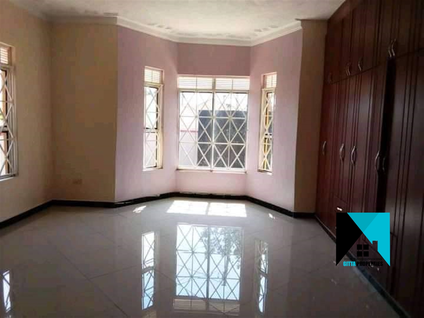 Bungalow for rent in Kira Wakiso