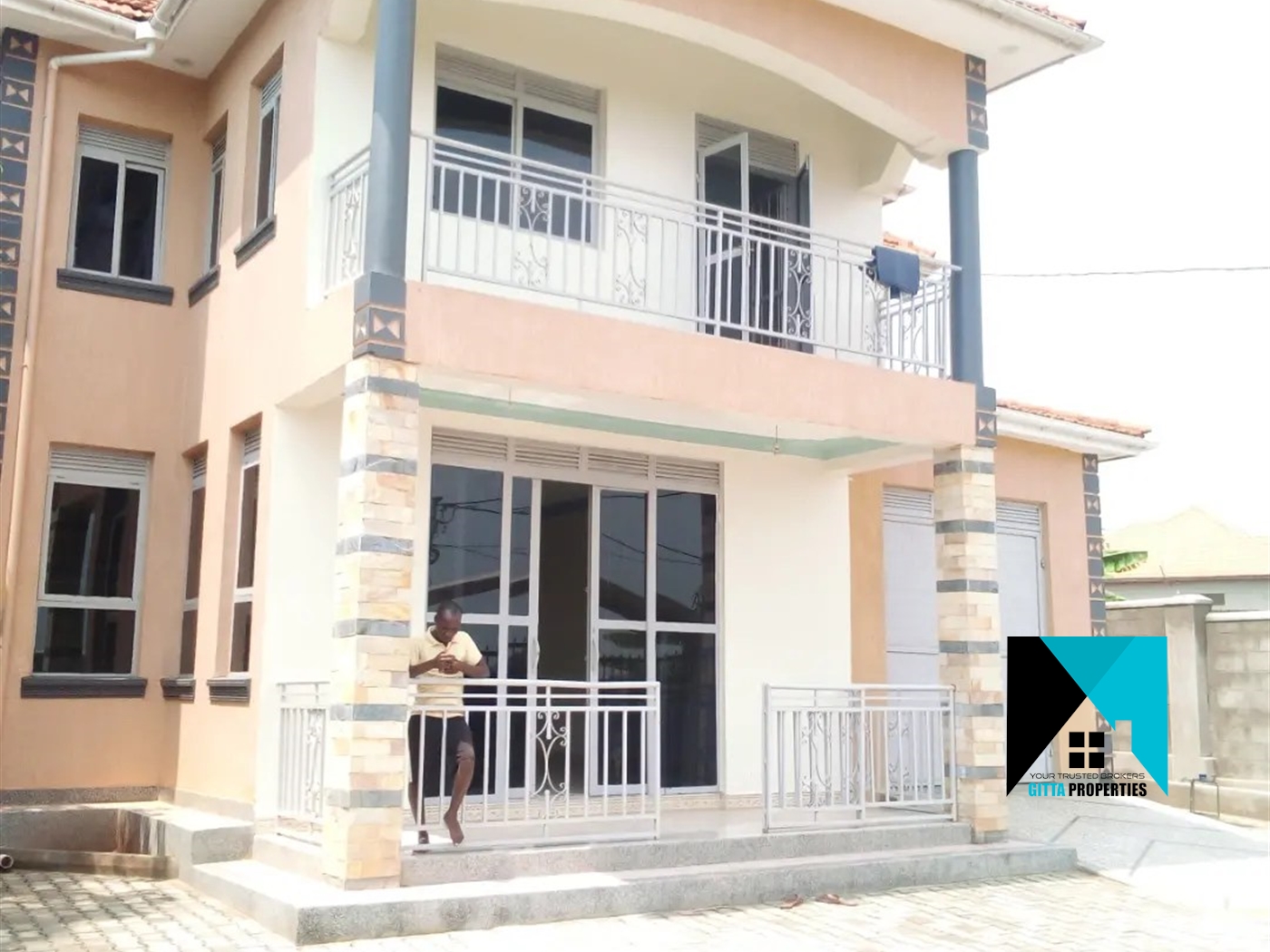 Storeyed house for sale in Bulindo Wakiso