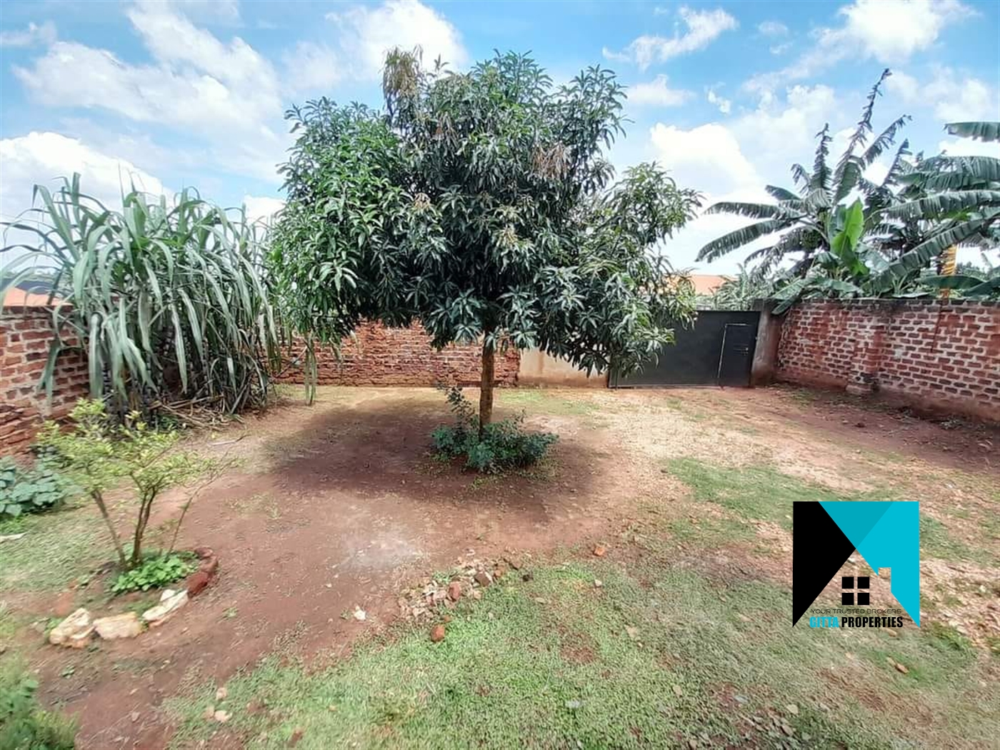 Bungalow for sale in Manyangwa Wakiso