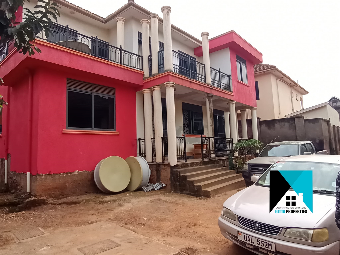 Storeyed house for sale in Buwaate Wakiso