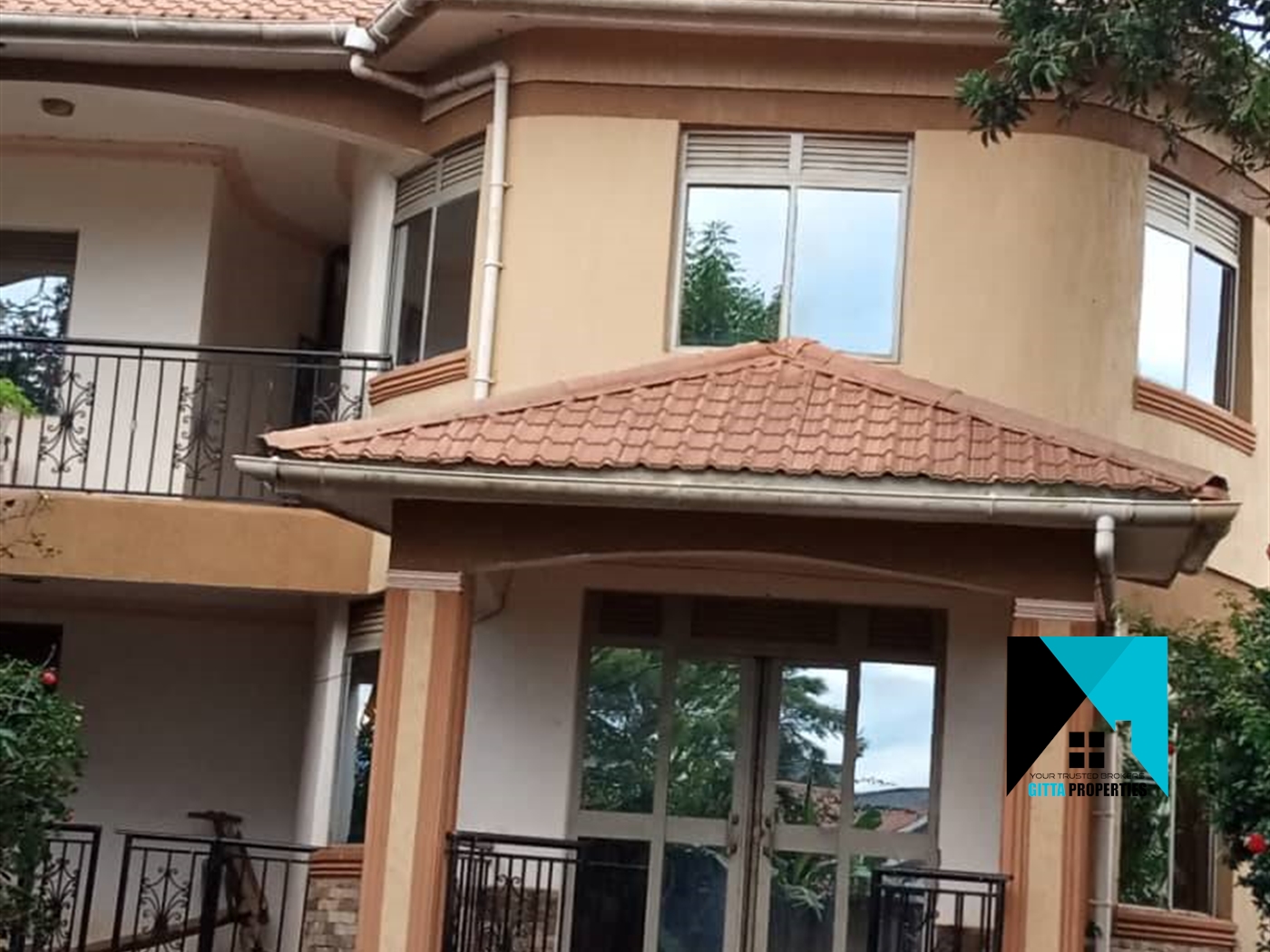 Storeyed house for sale in Nkumba Wakiso