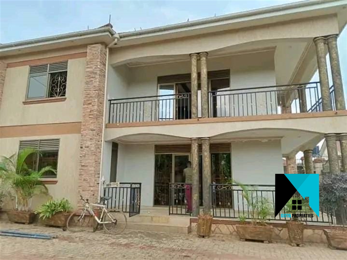 Storeyed house for sale in Katale Wakiso