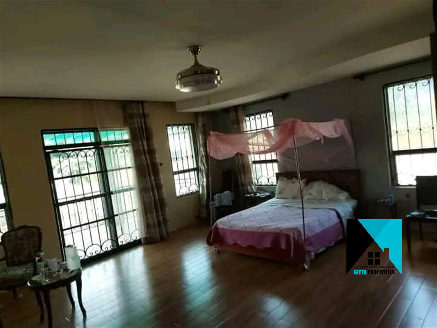 Storeyed house for sale in Bwebajja Wakiso