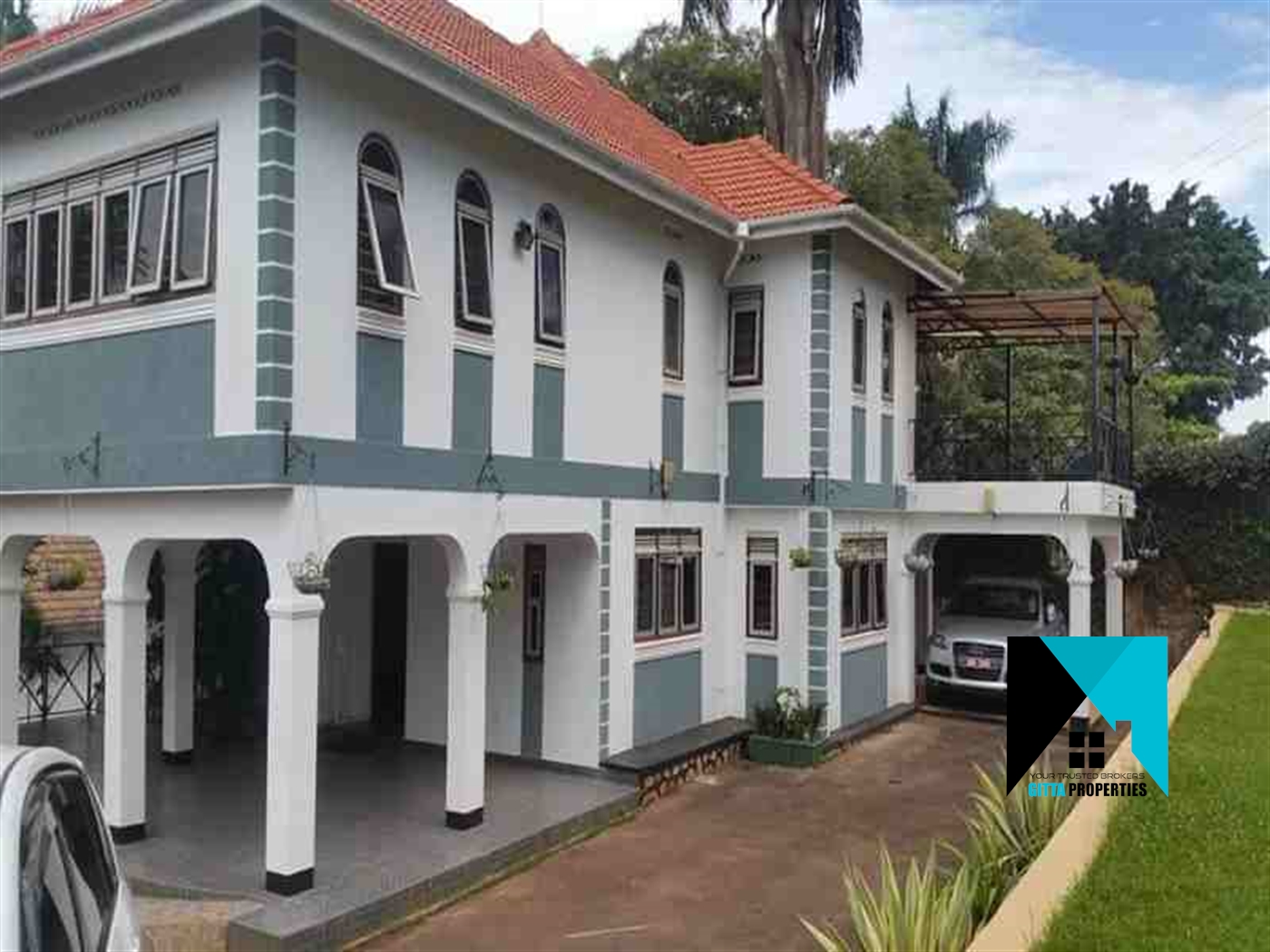 Storeyed house for sale in Muyenga Kampala