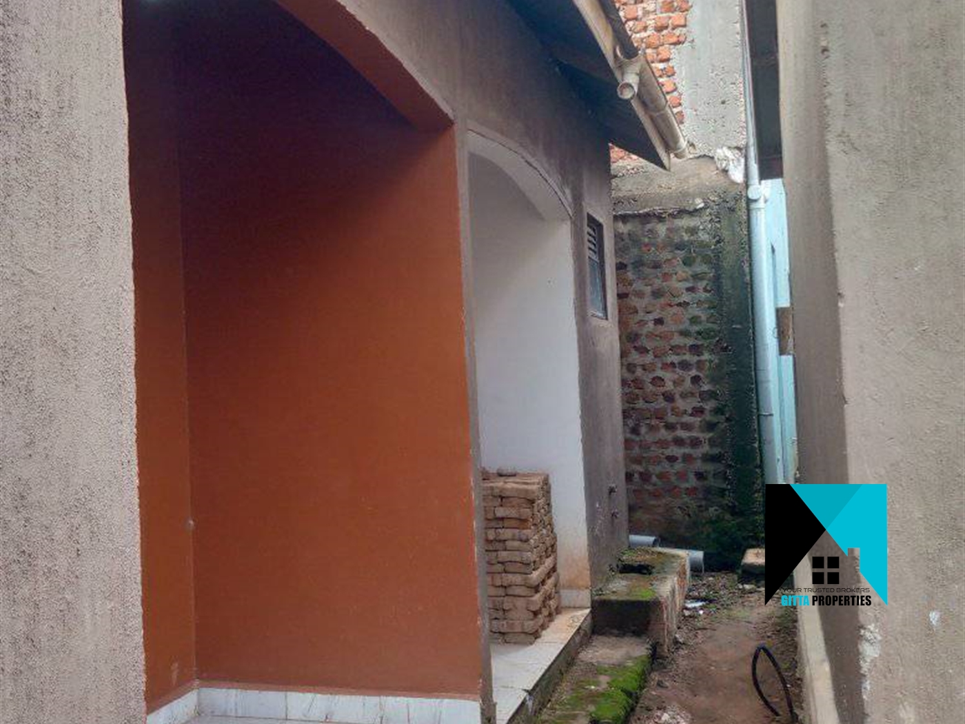 Storeyed house for sale in Kiteezi Wakiso