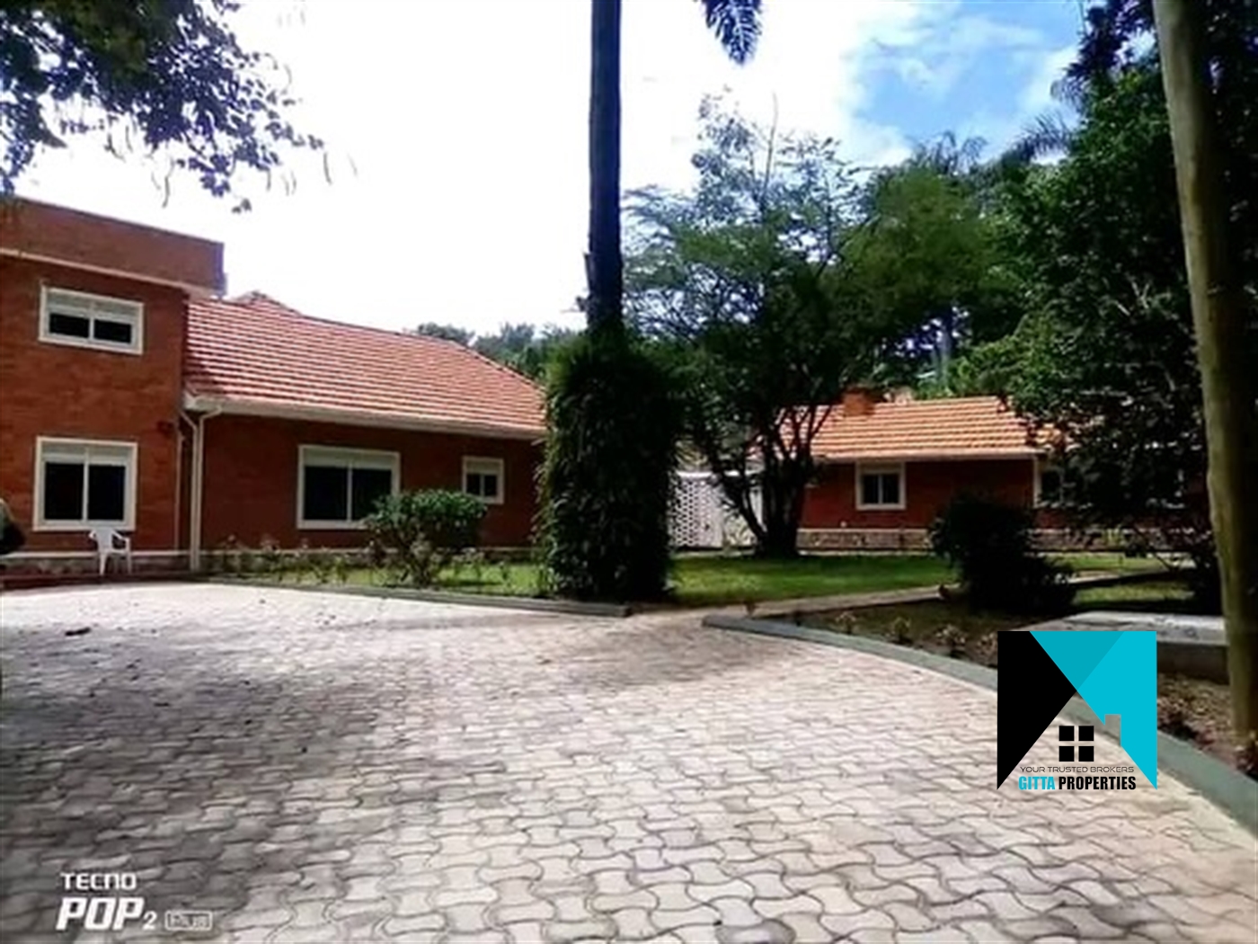 Mansion for sale in Kololo Kampala