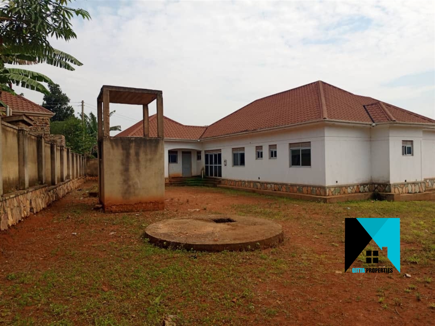 Bungalow for sale in Kakiri Wakiso